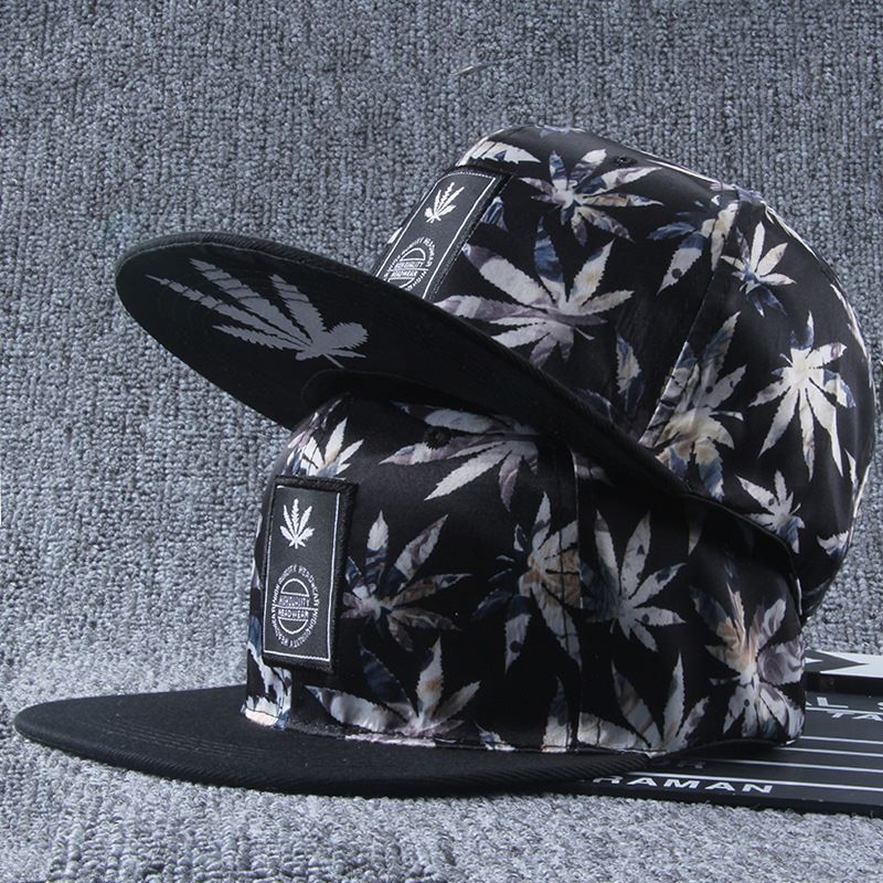 Cuar Saincheaptha Monarcha Brim 6 Painéal Painéal Uiscedhíonach Stíl Baseball Níolón