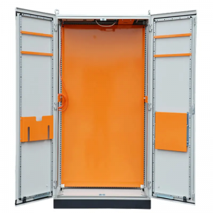 Imfhálú comh -aireachta PLC