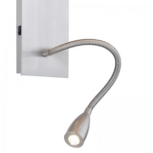 Sconce Balla Óstán Fáilteachais le bailchríochnicile brushed agus scáth fabraice dronuilleogach ag an óstán tipiciúil seomra aoi