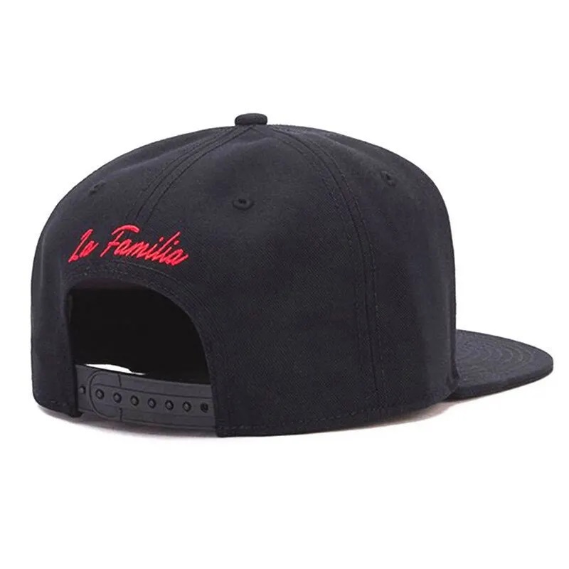 Caipíní saincheaptha lógó saincheaptha caipíní spóirt inchoigeartaithe hataí hip hop cothrom le hataí 6 phainéal caipíní baseball snapback bán