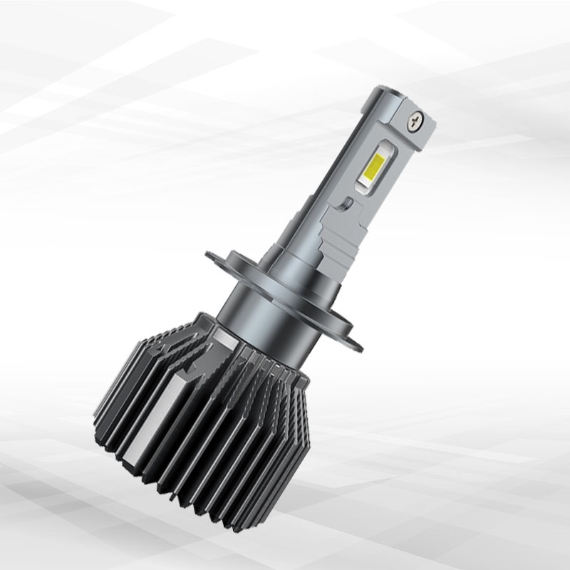 M68 Bolgáin Ceannlampa LED faoi stiúir