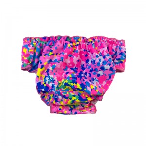 Diapers leanbh clóite bláthanna clóite pléadálacha compordach ionsúite chomh gleoite bándearg geal geal bándearg