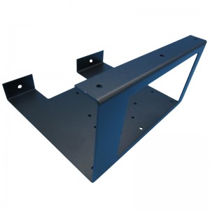 Próiseáil saincheaptha ar pháirteanna miotail cóimhiotail alúmanaim le bailchríoch anóidithe.