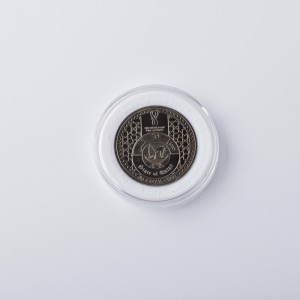 Suaitheantais Taobh Réiteora Peile Mórdhíola Saincheaptha Gairmiúil Suaitheantais Piocadóir Aicrileach Cispheil Suaitheantas Aicrileach Cispheil