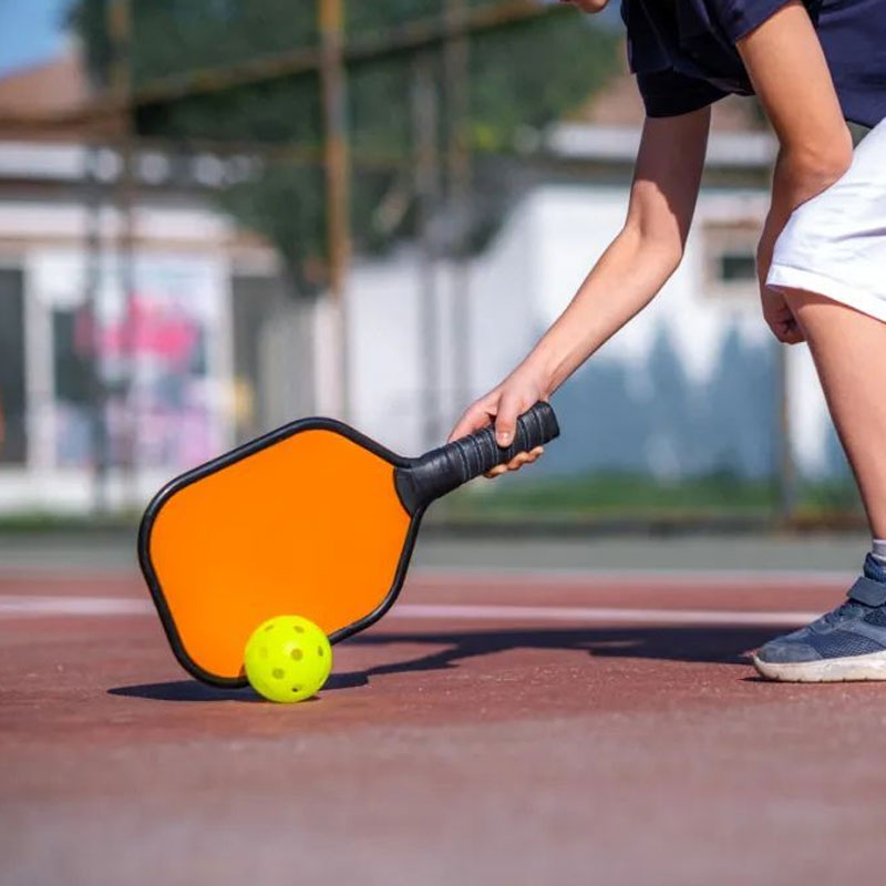 Paddle Pickleball, cad é an próiseas brú te comhtháite?