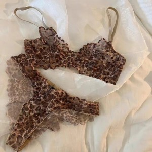 Lingerie Sexy Eorpach agus Meiriceánach - Stílna Fraince Ultra Ultra - Liopard tanaí - Priontáil Bra Lása Priontáil le haghaidh bustaí móra a fhágann go bhfuil an bust ag breathnúníos lú, ar fáil i móide méideanna MLV165 P...