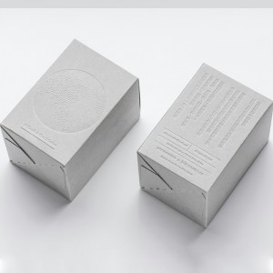 Bosca bronntanais gradam domhanda